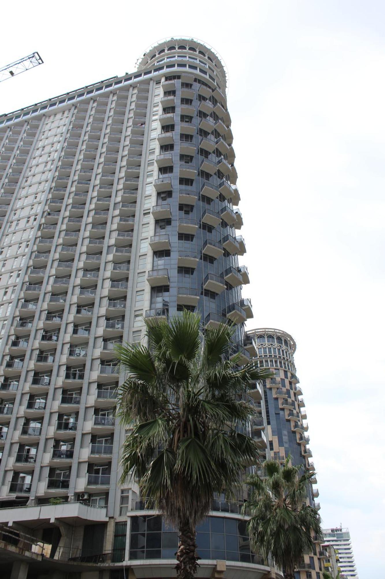 Orbi Sea Tower - Black Sea View Apartment Batumi